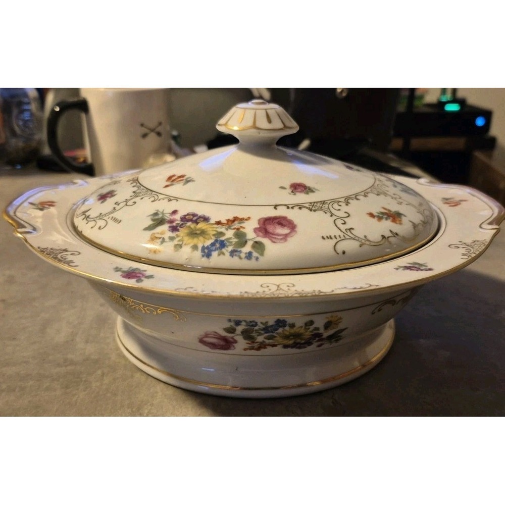 SGK China Moriyama Covered Serving Bowl Japan  Floral Gold Trim‎